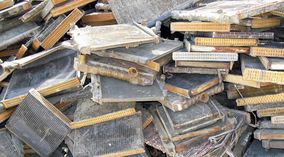 Aluminum copper radiator scrap ACR - automotive heat exchanger recycling