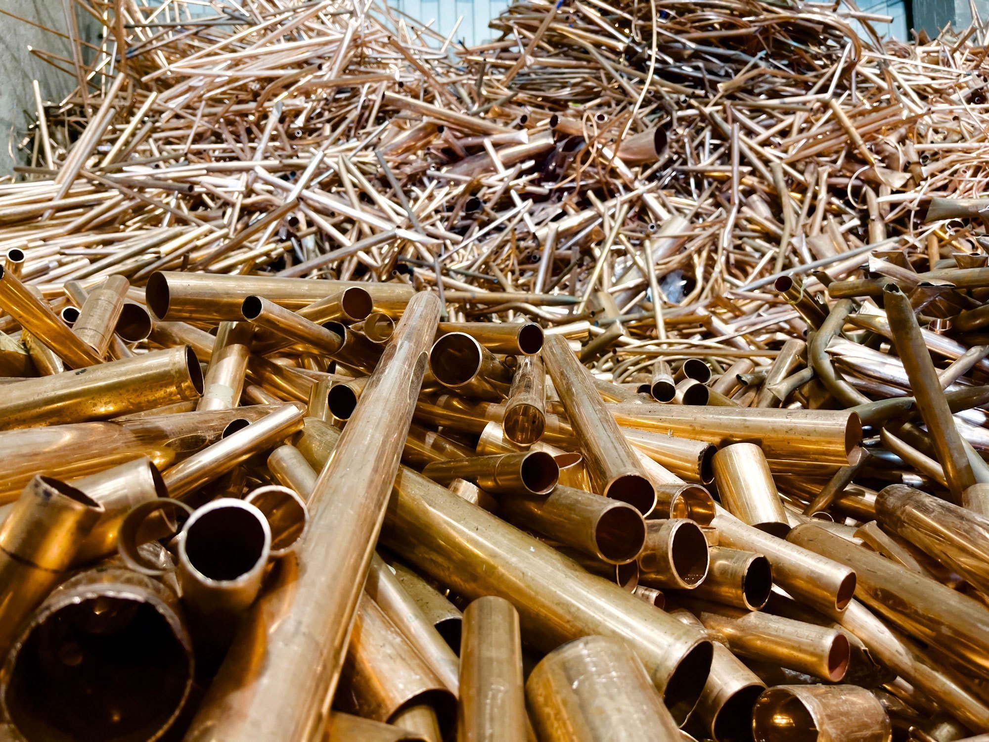 Brass rod ends industrial scrap - clean tubes bar ends for brass ingot production