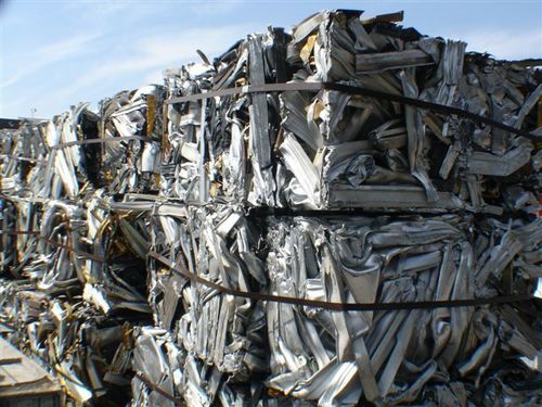 6063 HE9 extrusion scrap - window frame aluminum for recycling