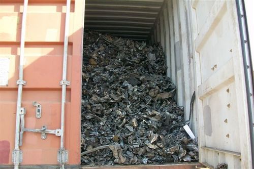 Shredded steel scrap containerized shipment - ISRI 210-211 grade metal recycling